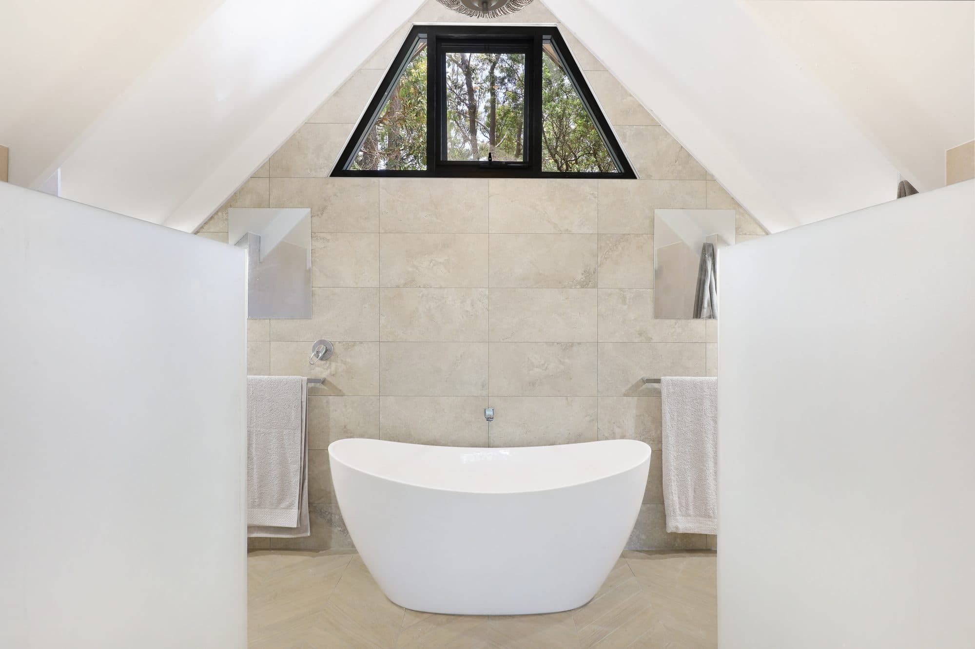 The bath at Amalfi with a view straight into the gum trees, Serenity 222
